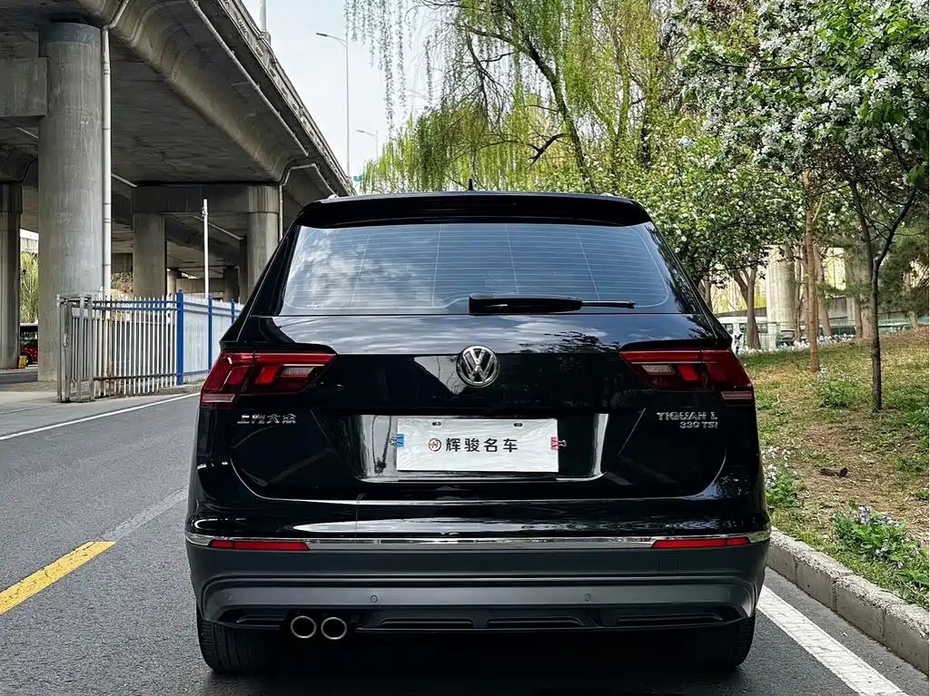 Volkswagen Tiguan L — фото 7