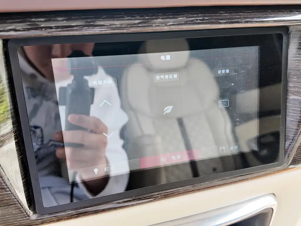 Volkswagen Caravelle — фото 20