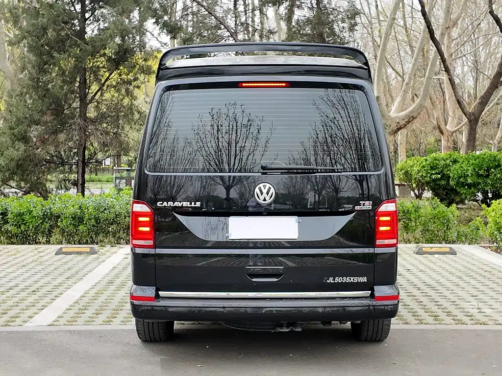 Volkswagen Caravelle — фото 29