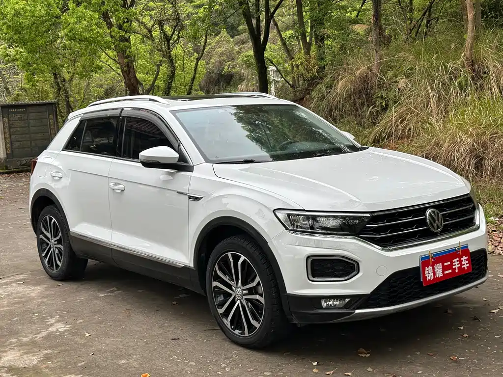 Volkswagen T-Roc — фото 3
