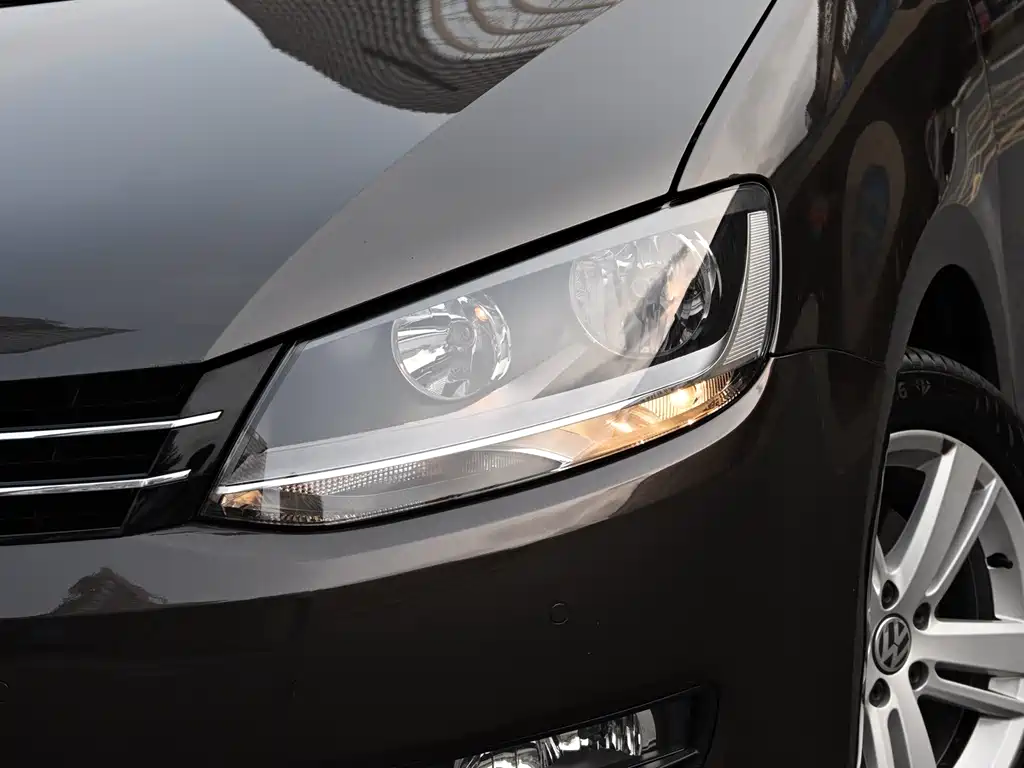 Volkswagen Sharan — фото 8