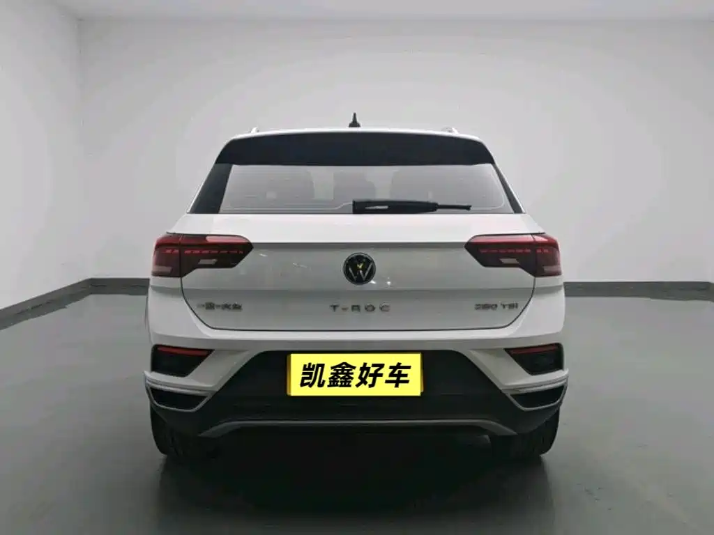 Volkswagen T-Roc — фото 5