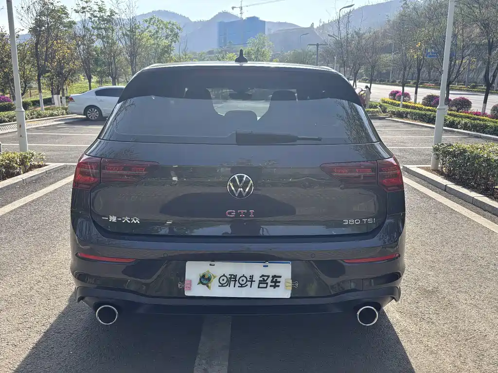 Volkswagen Golf GTI — фото 5