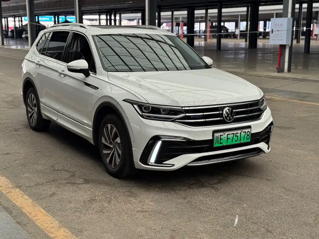 Volkswagen Tiguan L New Energy — фото 3