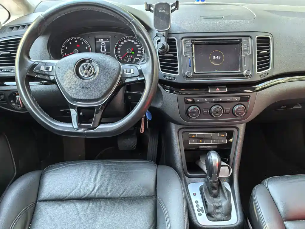 Volkswagen Sharan — фото 3