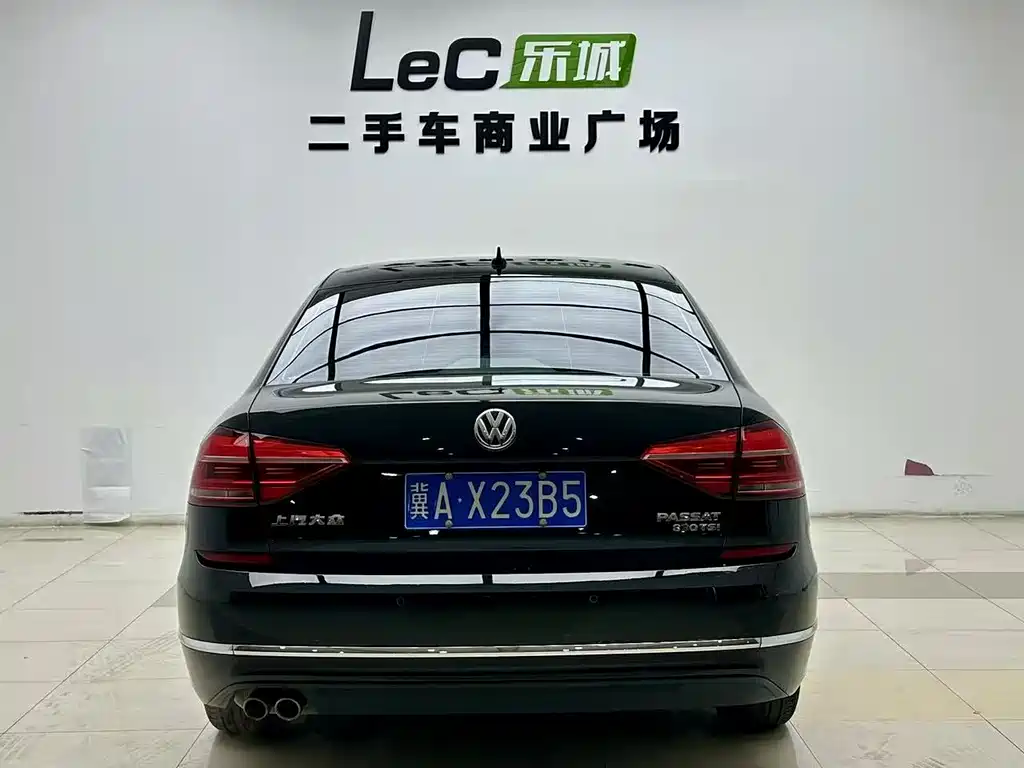 Volkswagen Passat — фото 4