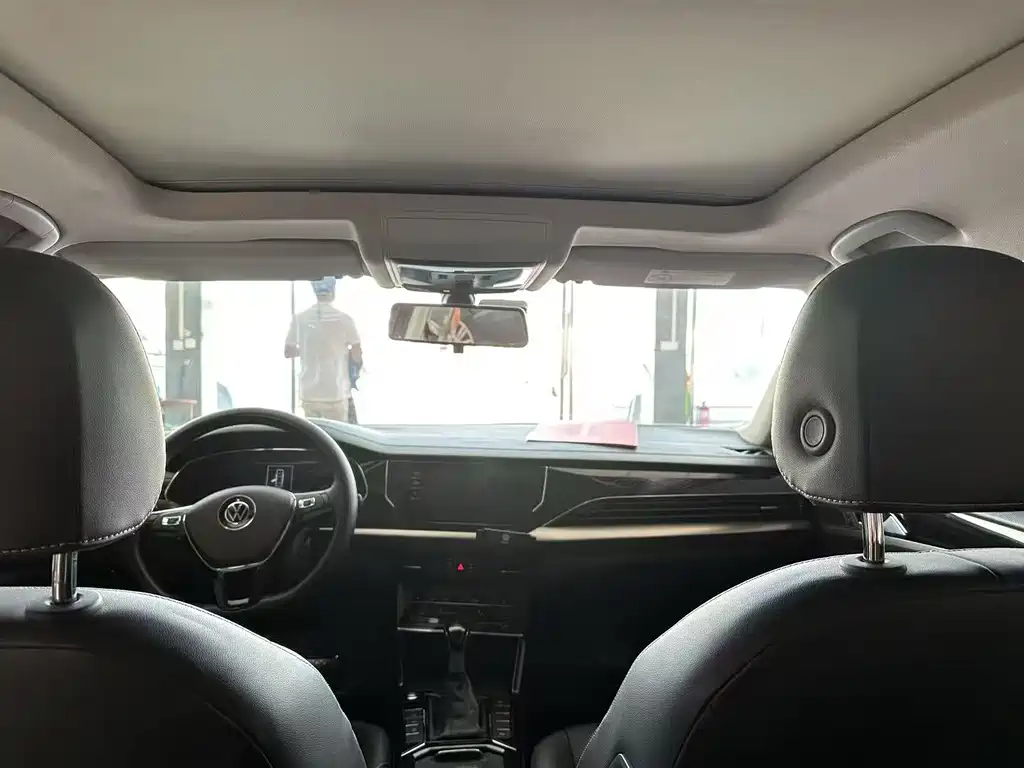 Volkswagen Passat — фото 4
