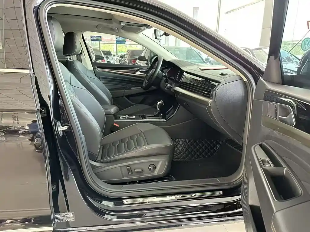 Volkswagen Passat — фото 5