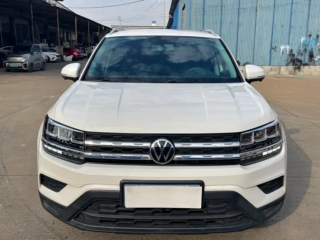 Volkswagen Tharu — фото 2