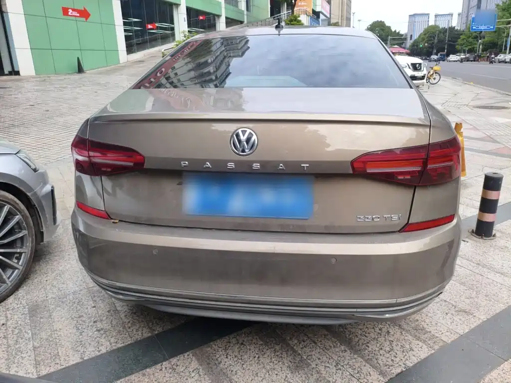 Volkswagen Passat — фото 3
