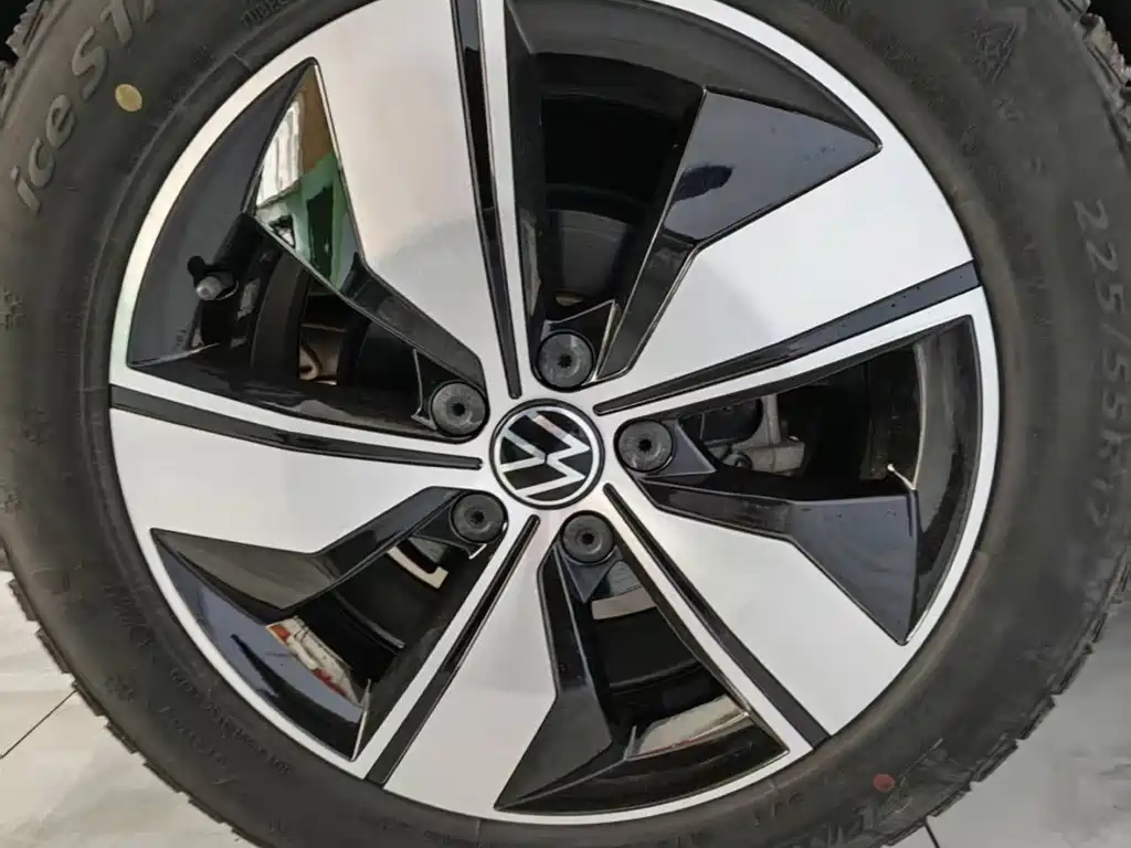 Volkswagen Tharu — фото 8