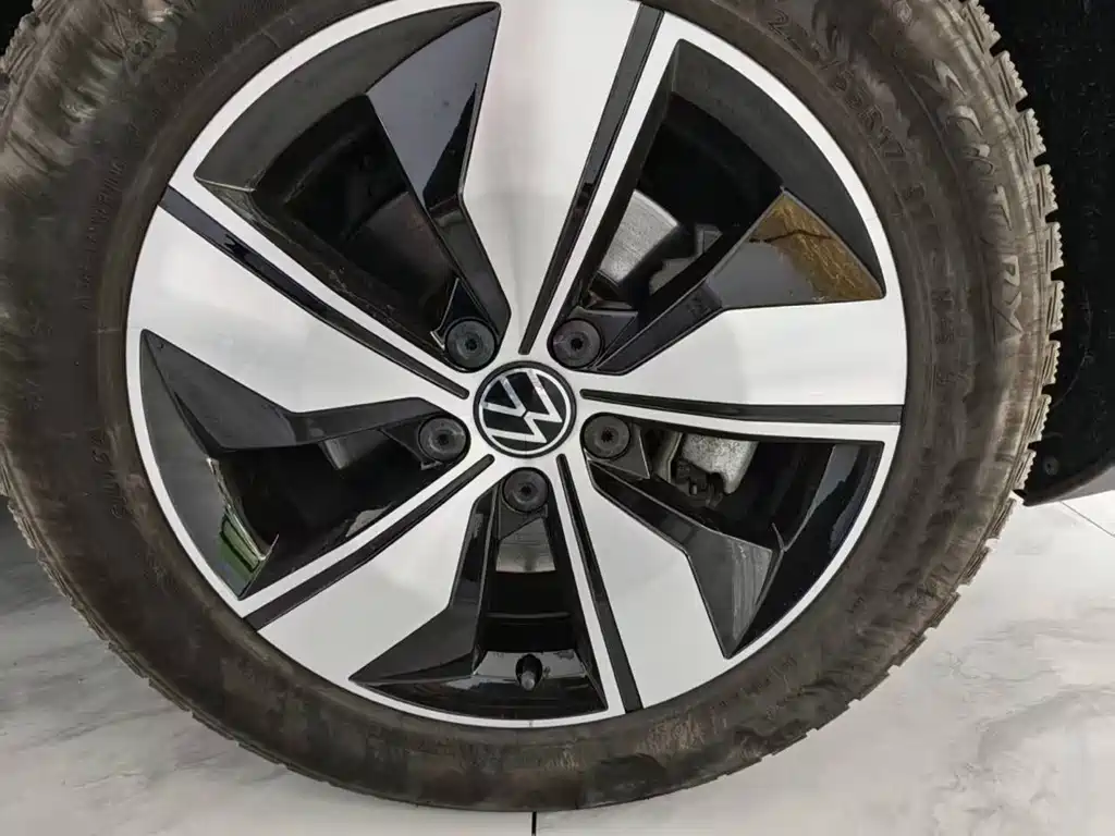Volkswagen Tharu — фото 9