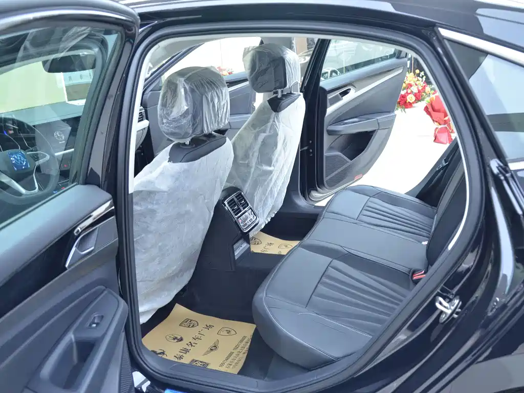 Volkswagen Passat — фото 5