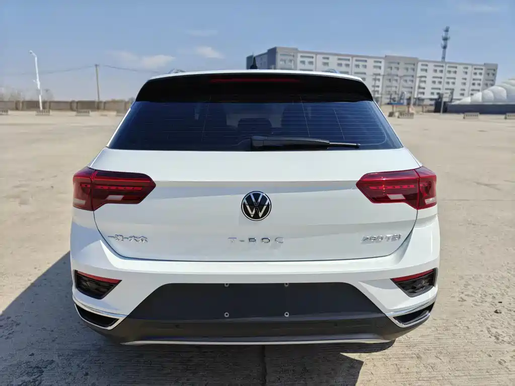 Volkswagen T-Roc — фото 5