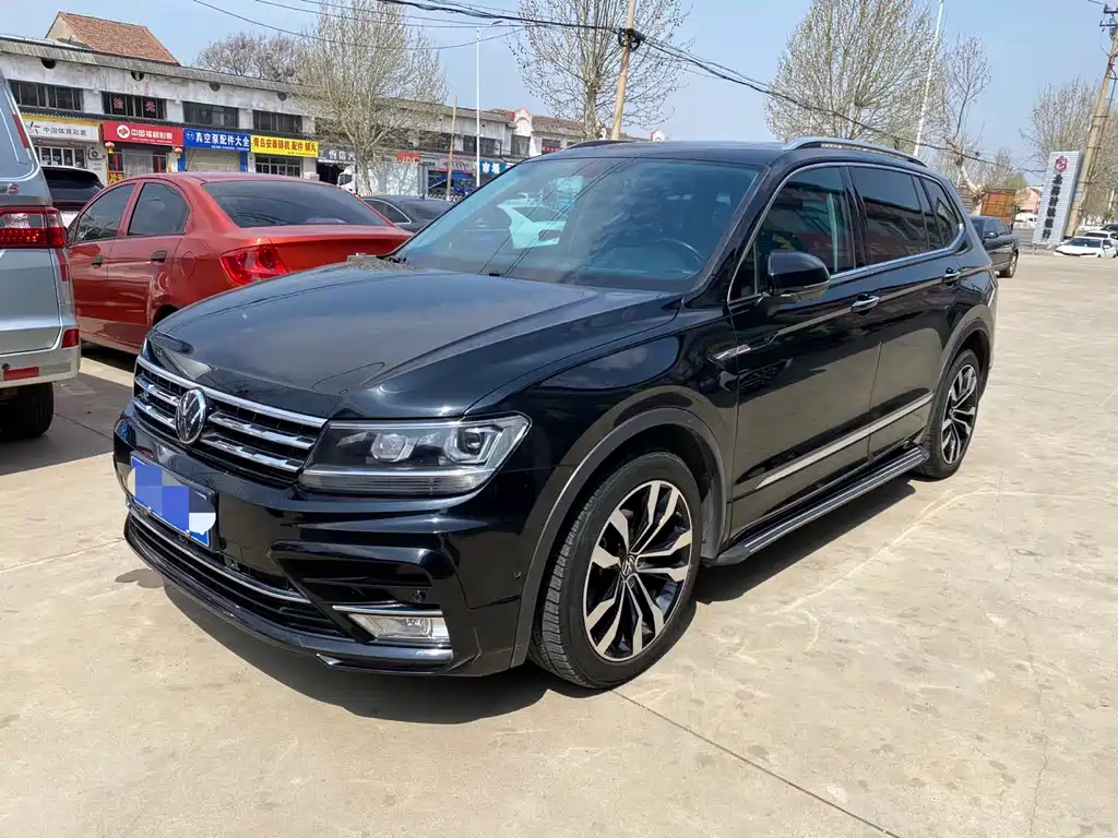 Volkswagen Tiguan L — фото 3