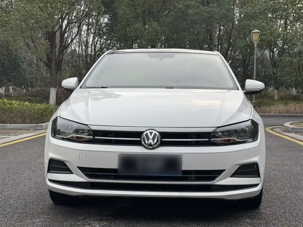 Volkswagen Polo — фото 26