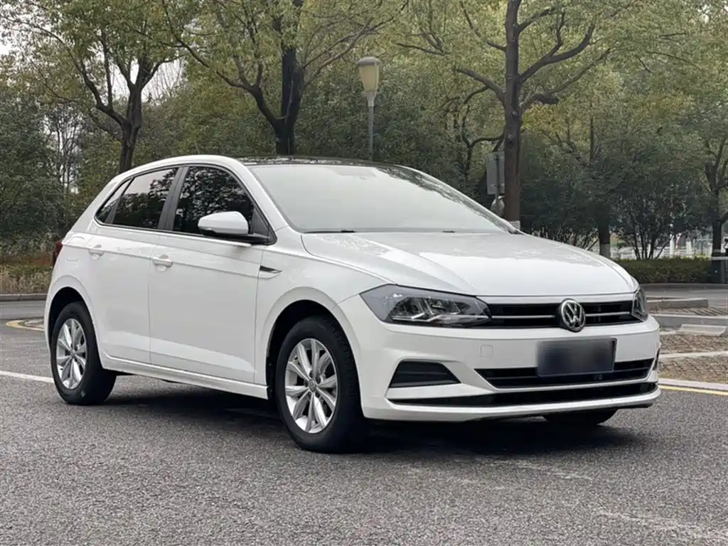 Volkswagen Polo — фото 29
