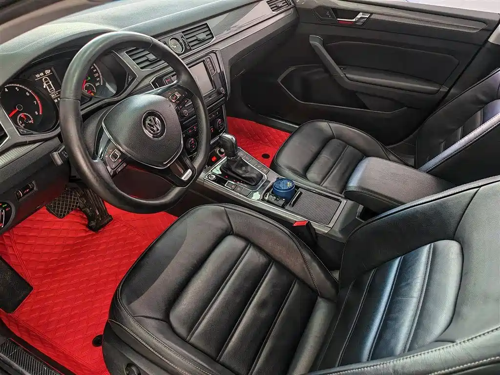 Volkswagen Passat — фото 9