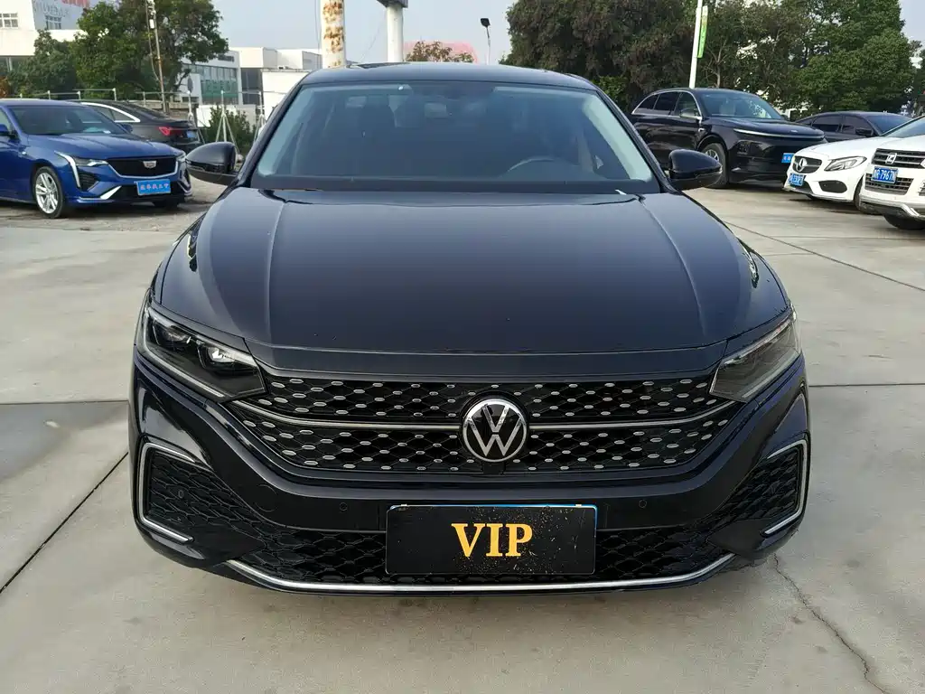 Volkswagen Passat — фото 2
