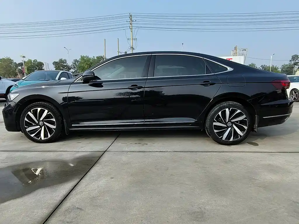 Volkswagen Passat — фото 8
