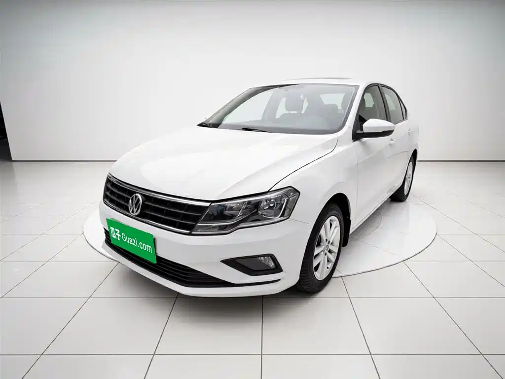 Volkswagen Jetta — фото 2