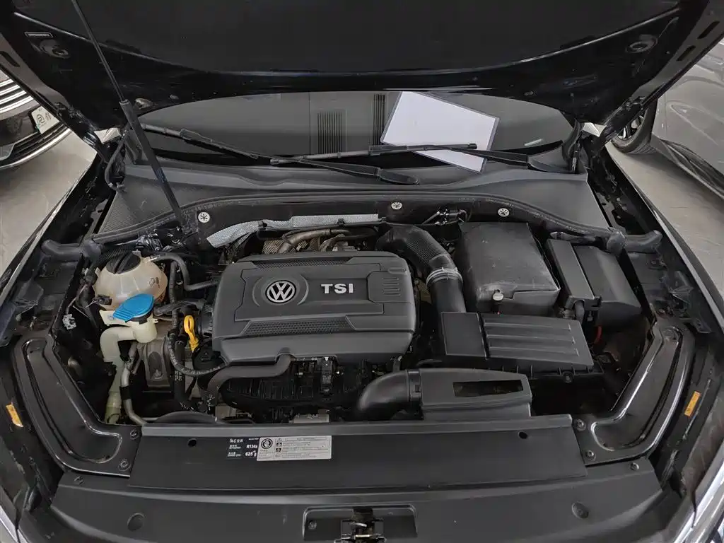 Volkswagen Passat — фото 17