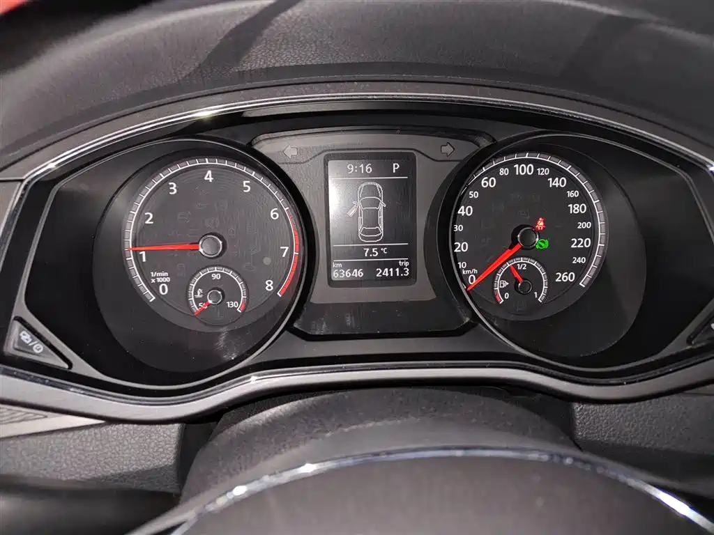 Volkswagen Passat — фото 9