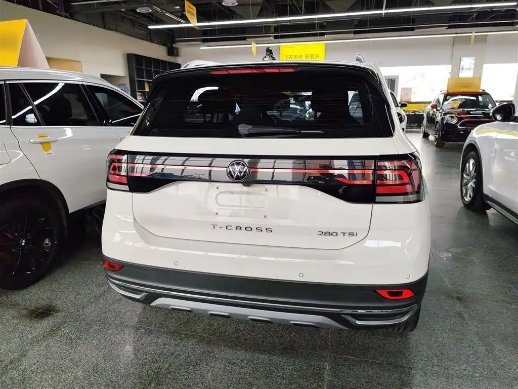 Volkswagen T-Cross — фото 4