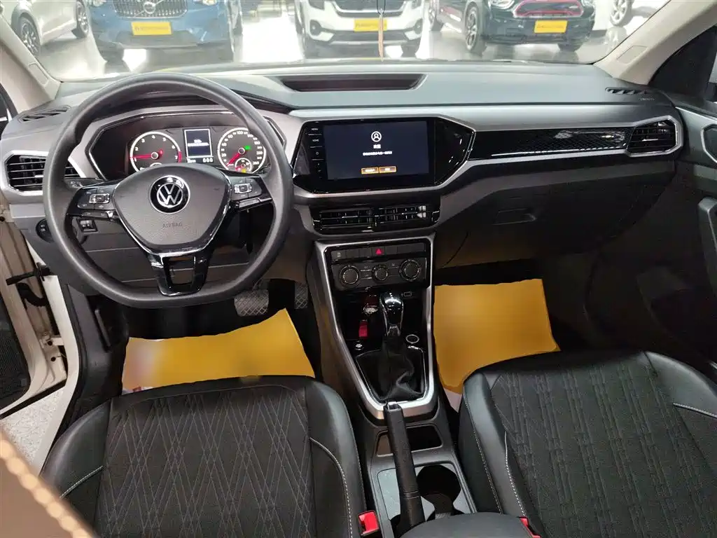 Volkswagen T-Cross — фото 6