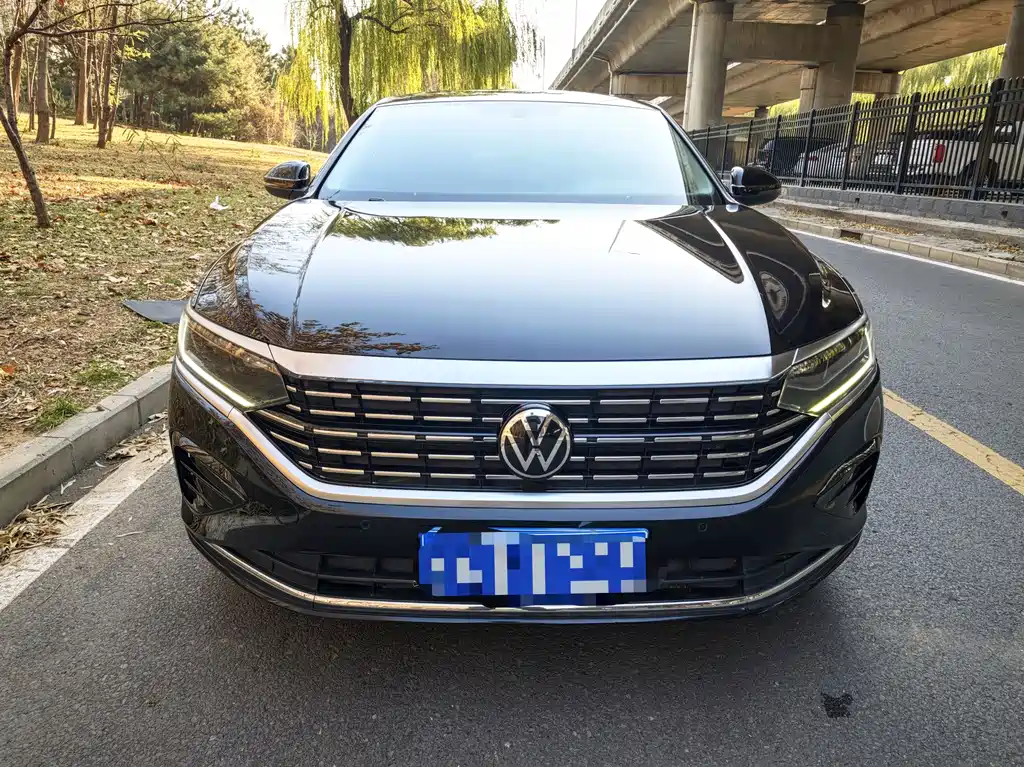Volkswagen Passat — фото 2