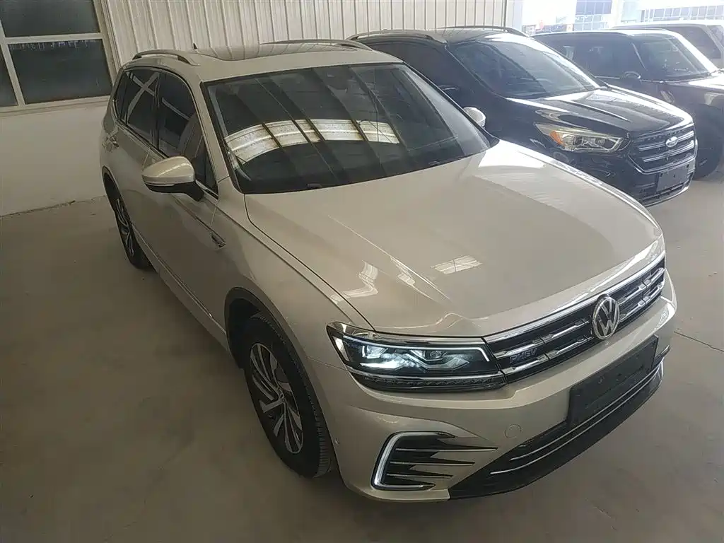Volkswagen Tiguan L New Energy — фото 4