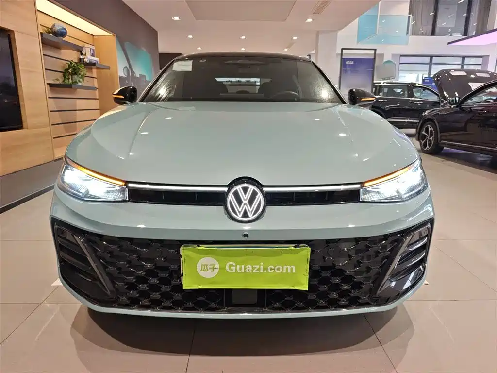 Volkswagen Passat — фото 3