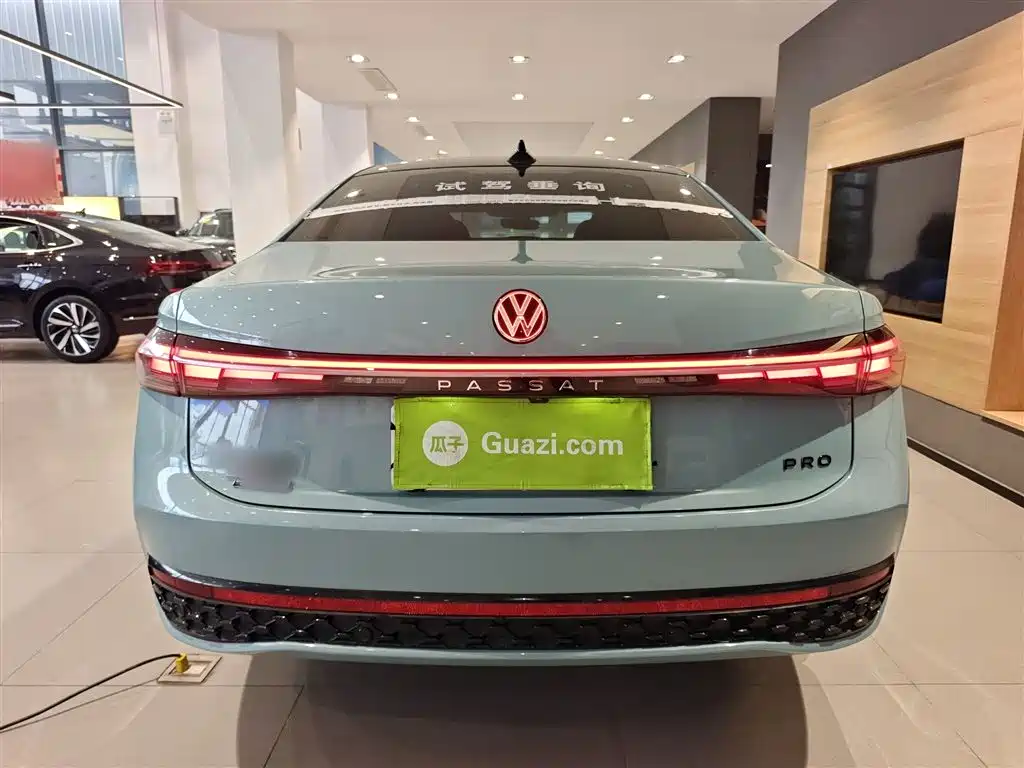 Volkswagen Passat — фото 6