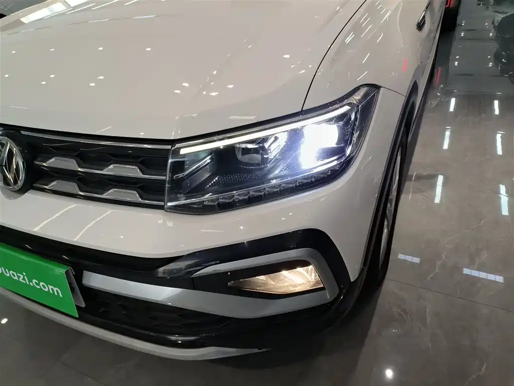 Volkswagen T-Cross — фото 18