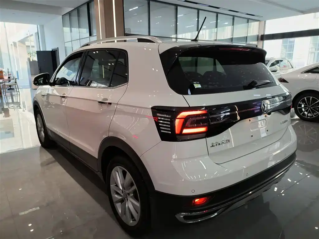 Volkswagen T-Cross — фото 23