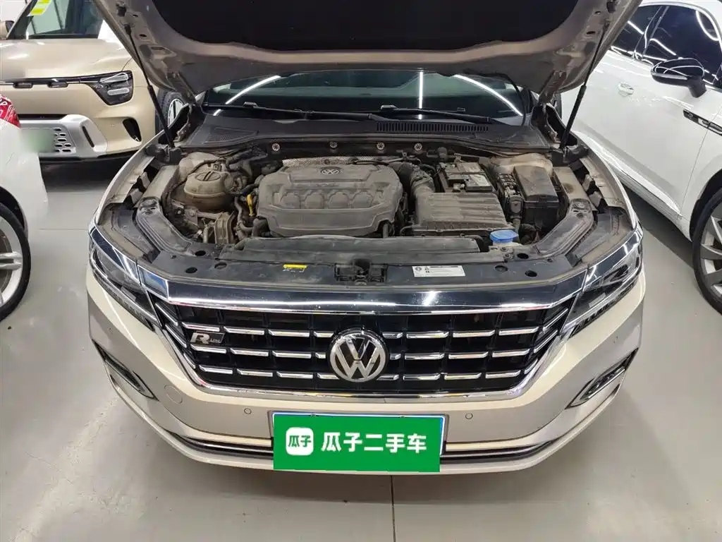 Volkswagen Passat — фото 10