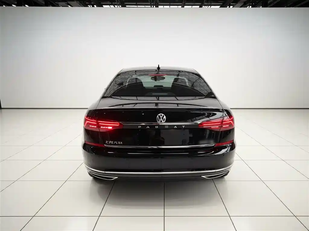 Volkswagen Passat — фото 4
