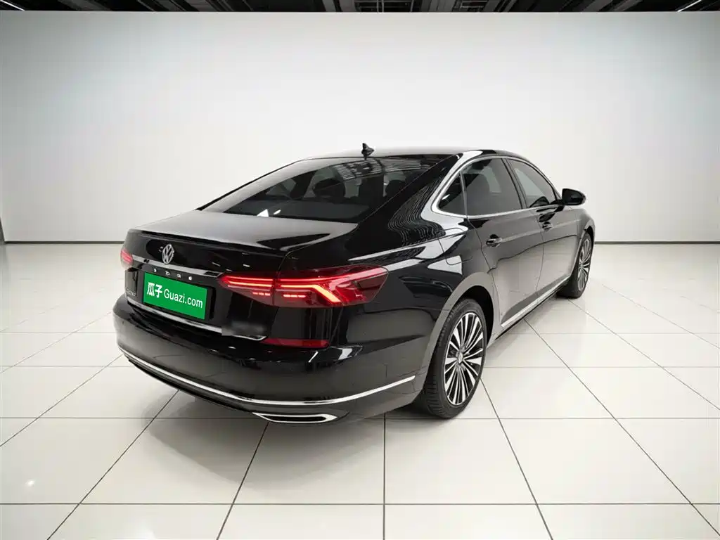 Volkswagen Passat — фото 5