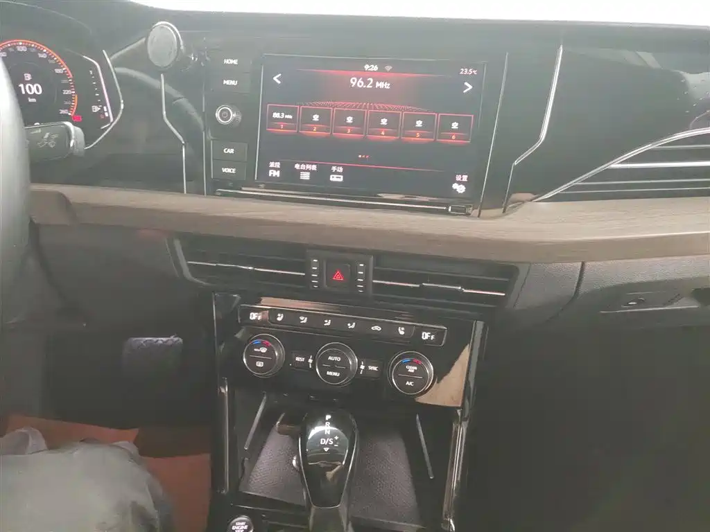 Volkswagen Passat — фото 9