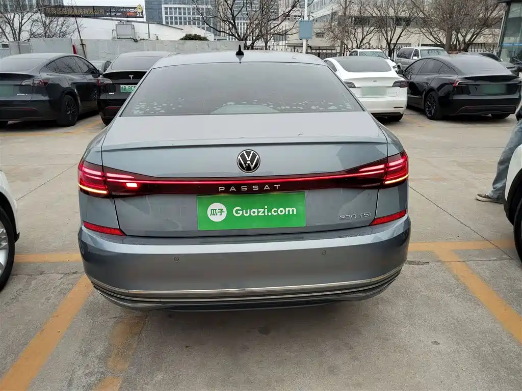 Volkswagen Passat — фото 4