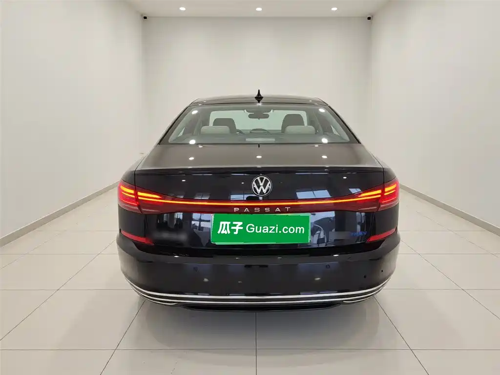 Volkswagen Passat New Energy — фото 4