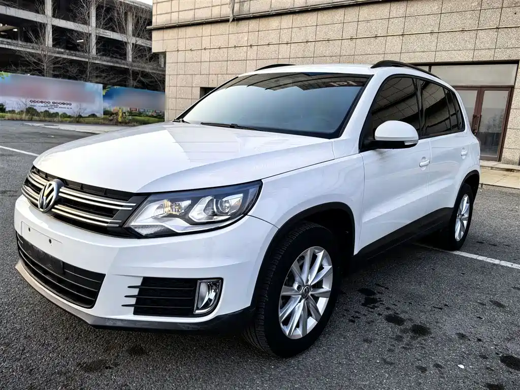 Volkswagen Tiguan — фото 2