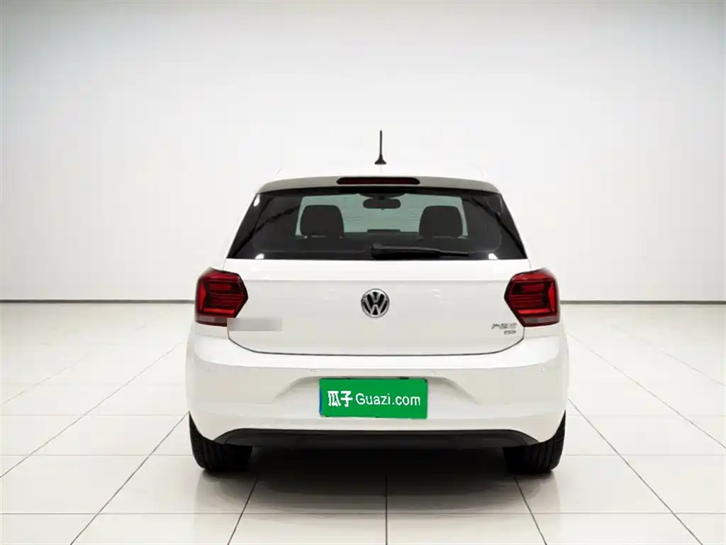 Volkswagen Polo — фото 4