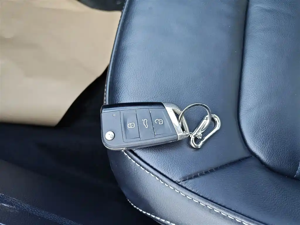 Volkswagen Passat — фото 9