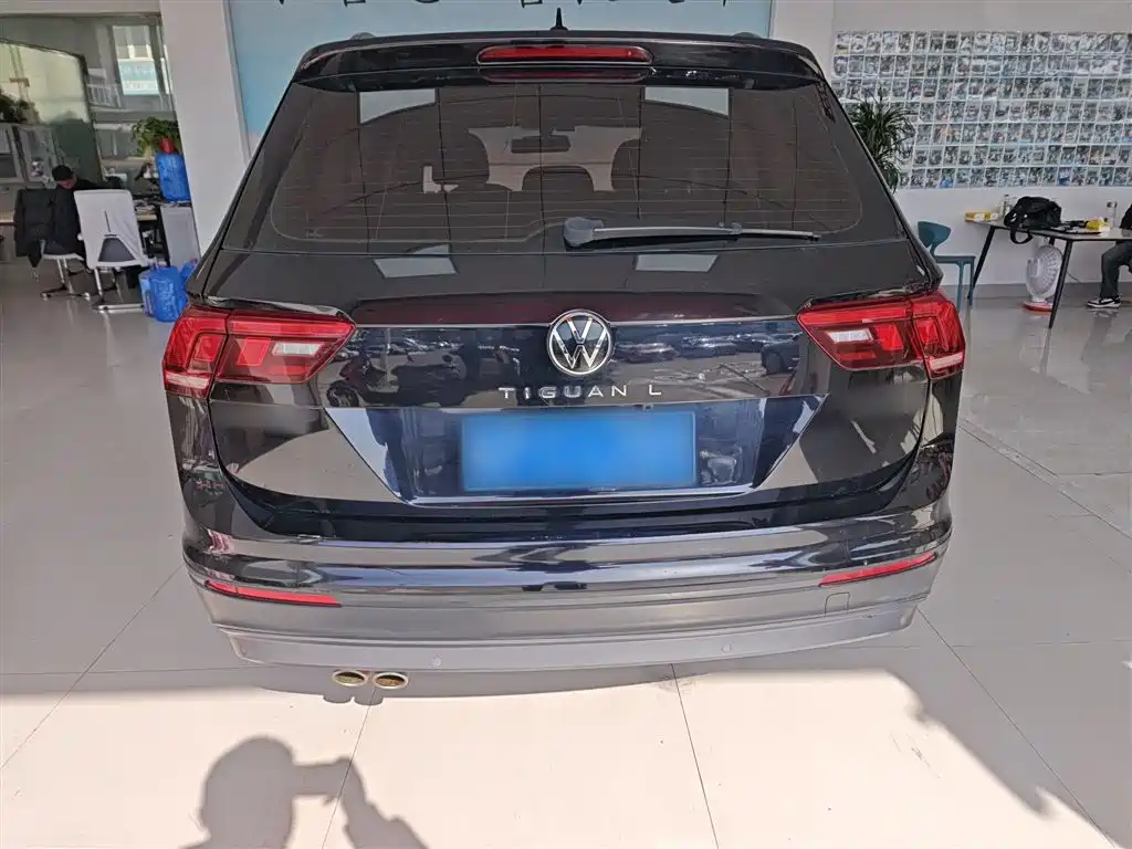 Volkswagen Tiguan L — фото 4