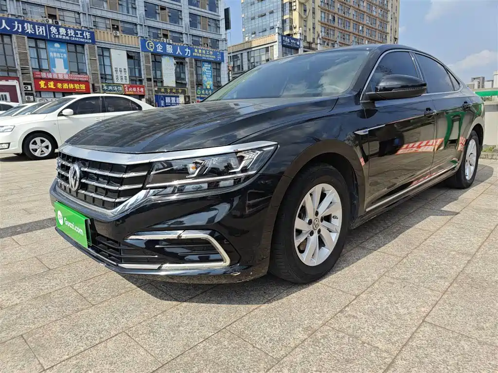 Volkswagen Passat New Energy — фото 2