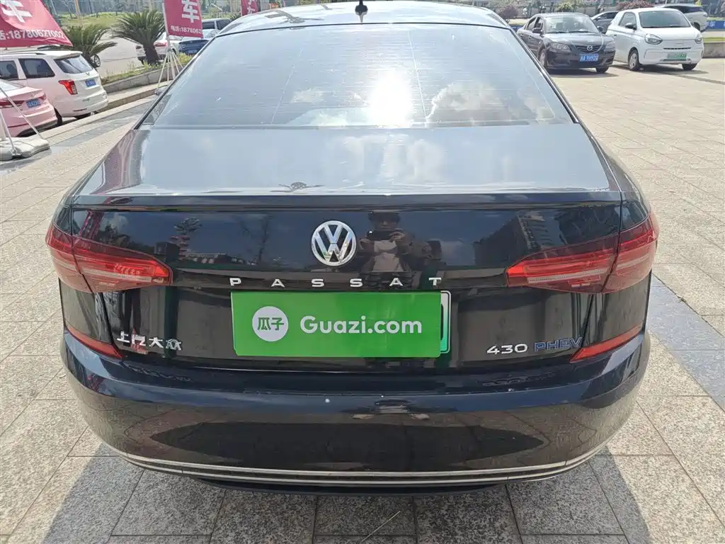 Volkswagen Passat New Energy — фото 4