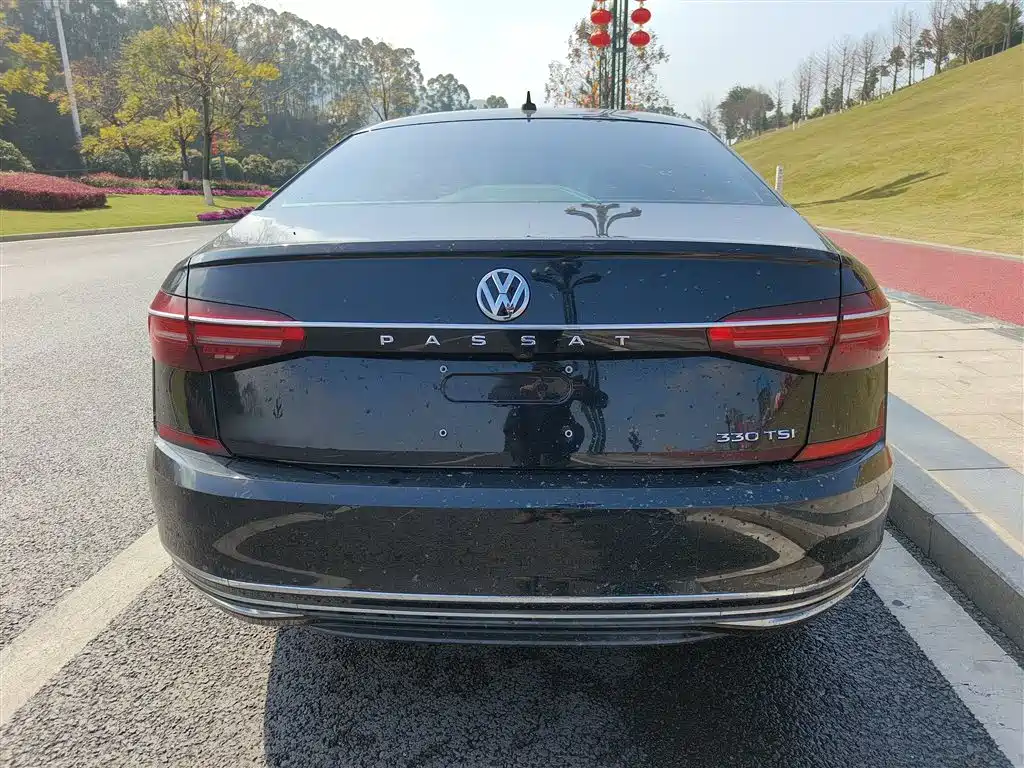 Volkswagen Passat — фото 6
