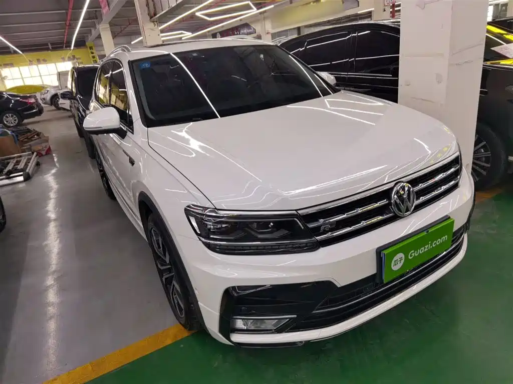 Volkswagen Tiguan L — фото 21