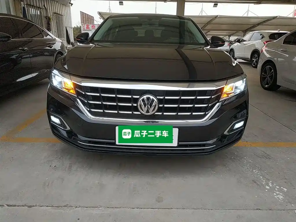 Volkswagen Passat — фото 3